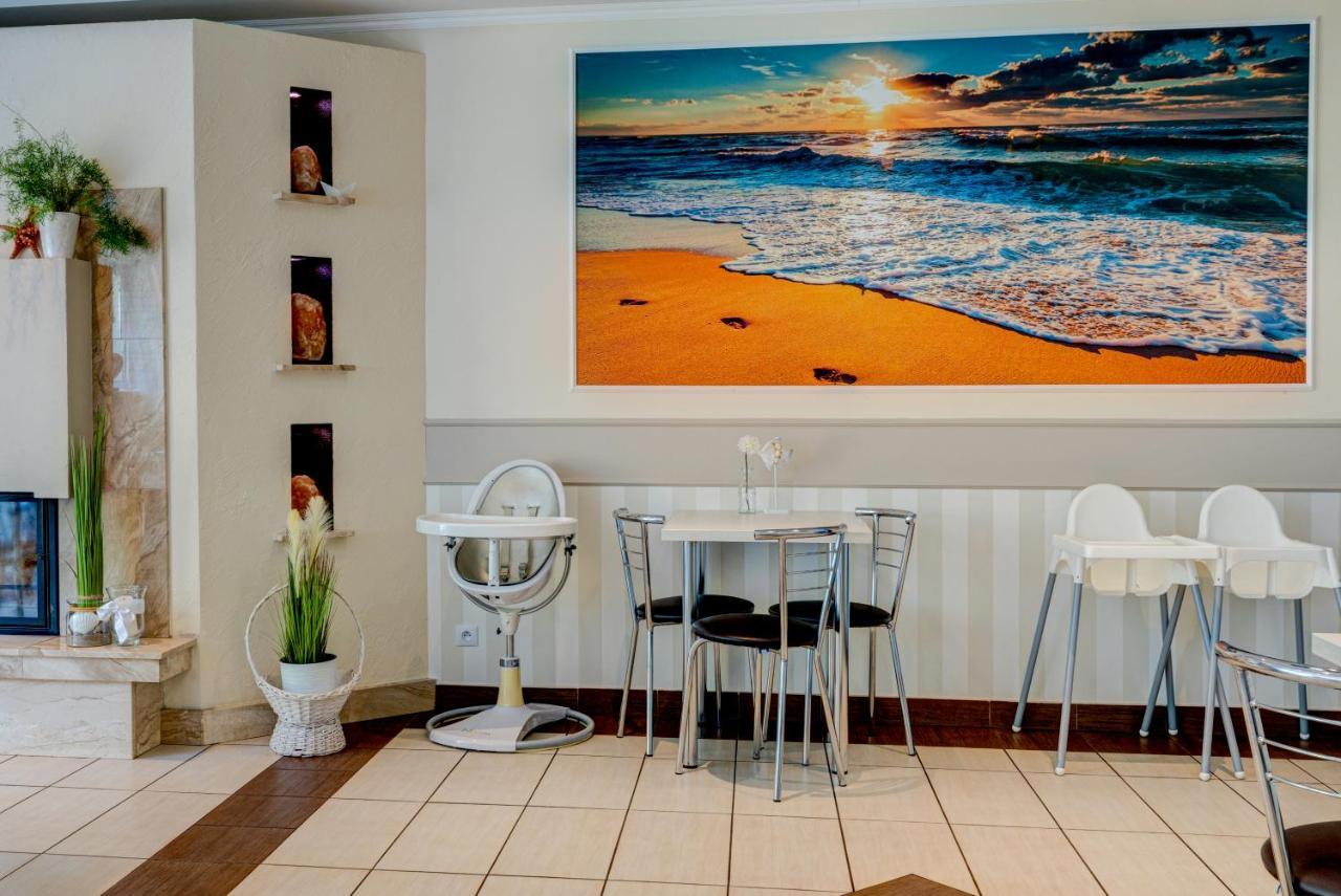 Ambre Mare - Wypoczynek Pod Palmami Bed and Breakfast Pobierowo Eksteriør billede